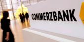 Глава Commerzbank получил бонус впервые с 2007 г.