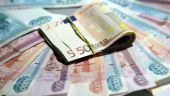 Евро вырос выше 72 рублей впервые за две недели