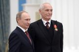 Путин поздравил Василия Ланового с 80-летием