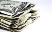 Курс доллара на Московской бирже снизился до 35,68 руб., евро - до 49,47 руб.