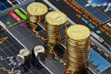 Росийские фондовые индексы растут на 0,8-1,3% в ожидании улучшения ситуации на Украине