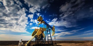 Нефть вновь начала снижаться в цене