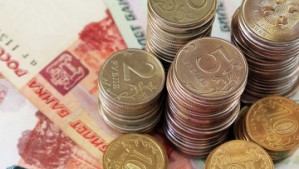 Рубль в начале дня падает на 16 копеек к доллару и на 34 - к евро