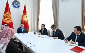 Садыр Жапаров принял генерального директора департамента по операциям в Азии Саудовского фонда развития