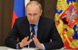 Путин заверил, что "даст импульс" госкомпаниям работать с профсоюзами
