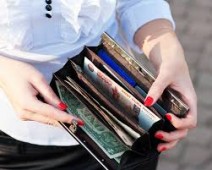 Рубль растет четвертый день подряд