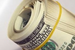 Доллар на Московской бирже вырос до 35,88 руб., евро — до 49,63 руб.