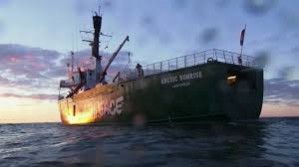 Премьеры России и Франции обсудили судьбу француза c Arctic Sunrise